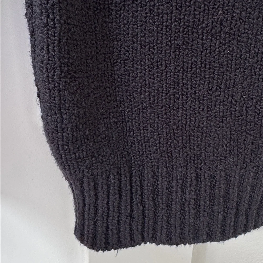 Almada Black Pullover Sweater Size XS - Picture 5 of 9